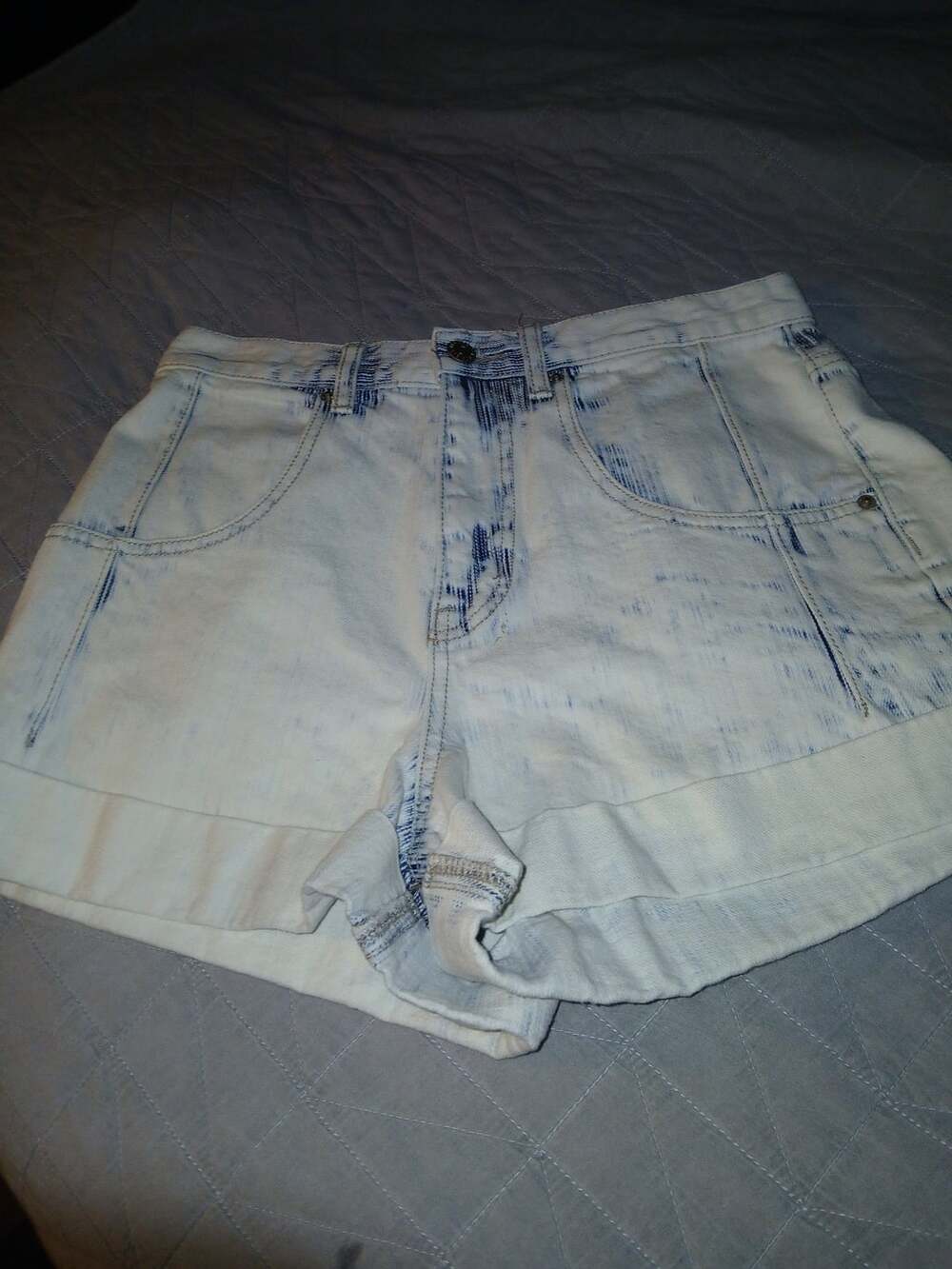 BDG High Rise Acid Wash Cuffed Denim Shorts Size 10